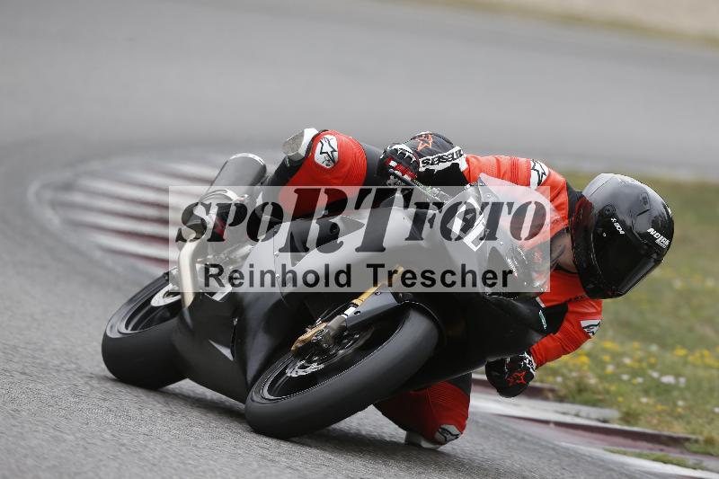 /37 09.08.2026  Pluess Motosport ADR/Freies Fahren/41
